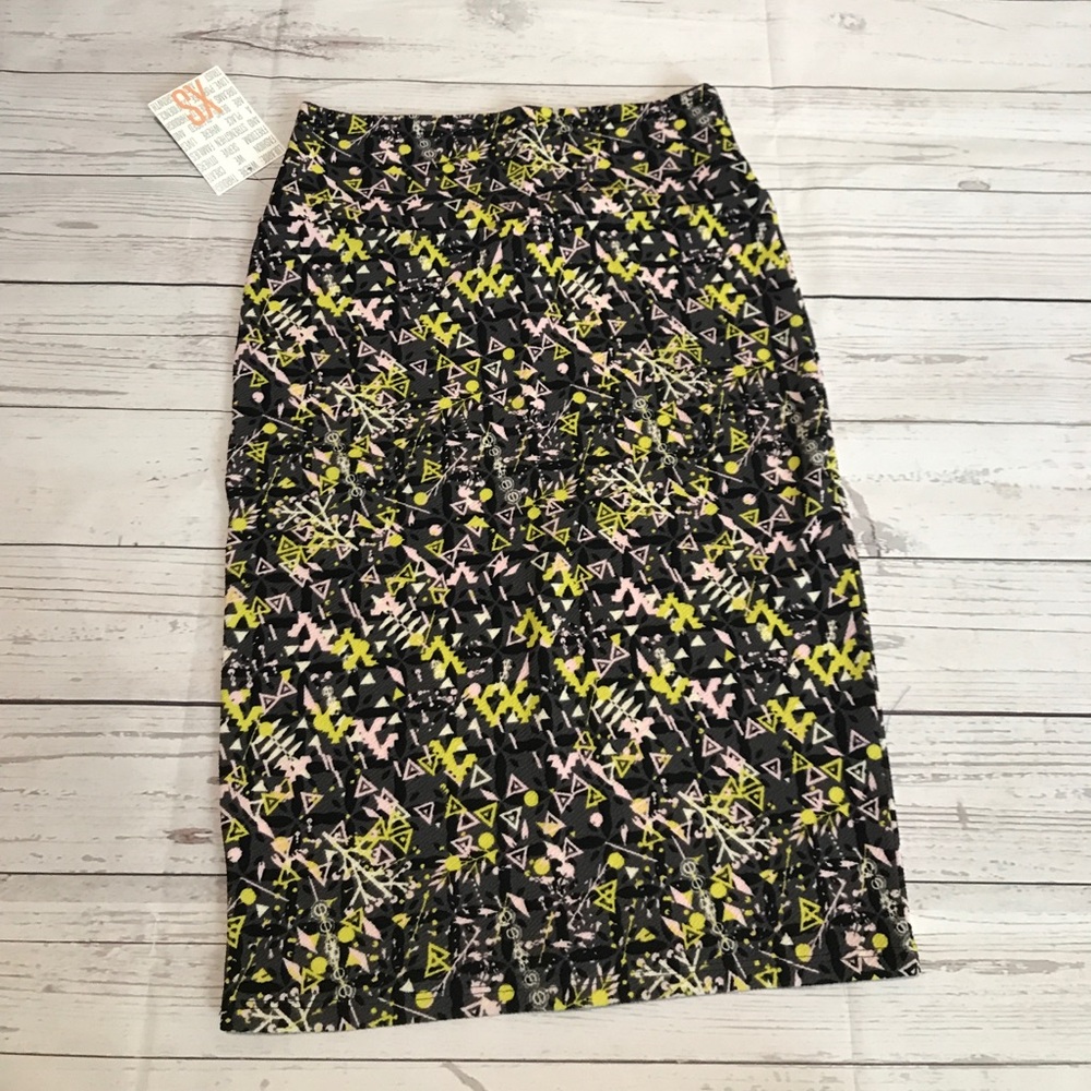 Xs Lularoe cassie